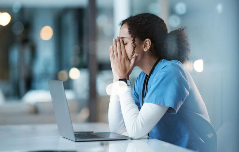 ذہنی دباؤ کم کرنے والی سادہ طرزِ زندگی کی تبدیلیاں