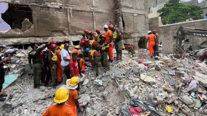 27 افراد ہلاک