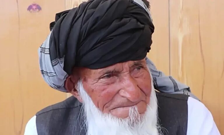 140 سال کا ہوں