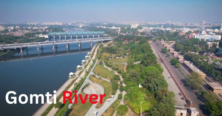 گومتى ندى كا پانى كہاں سے آتا ہے؟